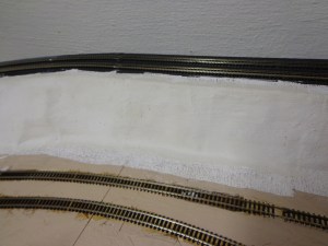 Train Layout - Plaster Embankment - 8-28-16