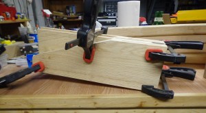 wreath-stand-feet-glued