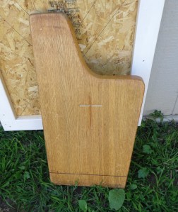 wreath-stand-pew-end