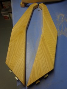 wreath-stand-unsanded-and-sanded-arms