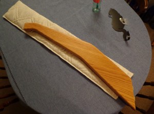 wreath-stand-arm-and-sleeve