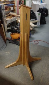 wreath-stand-back-of-finished-post