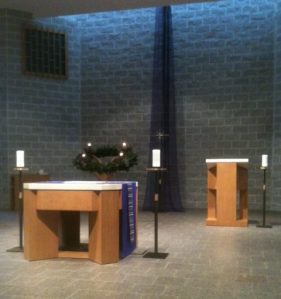 wreath-stand-on-the-altar