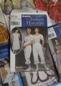 historical-dresses-patterns-pantaloons