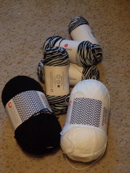 Project Linus Blanket #22 - Yarn