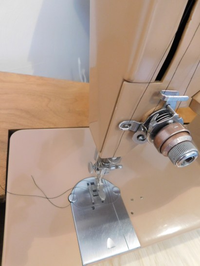 Singer 403A Feed Dogs