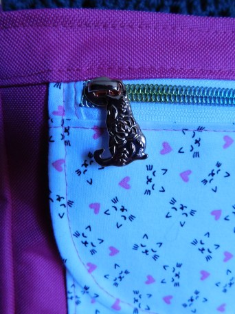 Cat Crossbody Zipper Pull